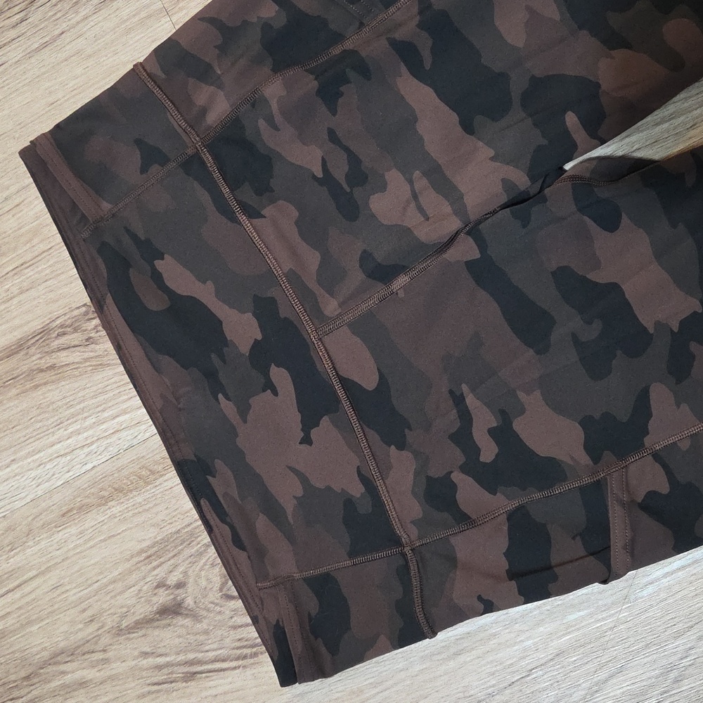 Lululemon Fast and Free Tight II 25" *Nulux Heritage 365 Camo Brown Earth Multi - Picture 3 of 16